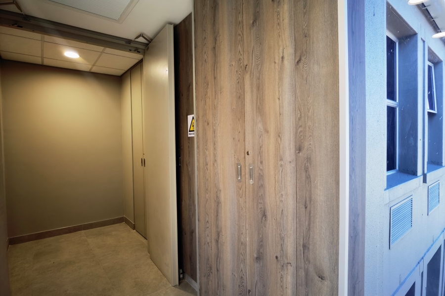 To Let commercial Property for Rent in Rondebosch Western Cape